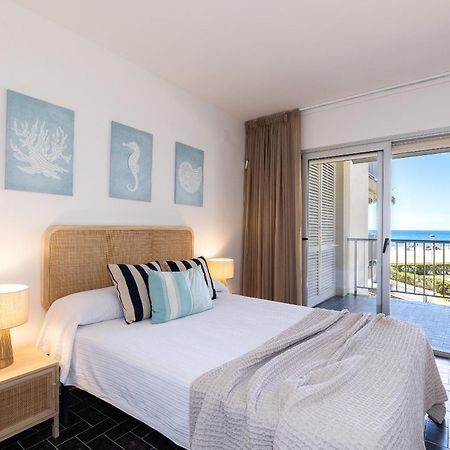 Uhc Dms Family Apartments Камбрильс Экстерьер фото